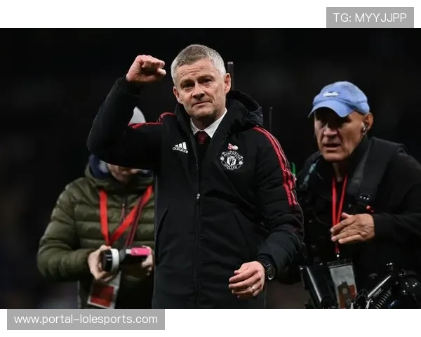 索尔斯克亚无条件回归曼联，球迷期待救火表现